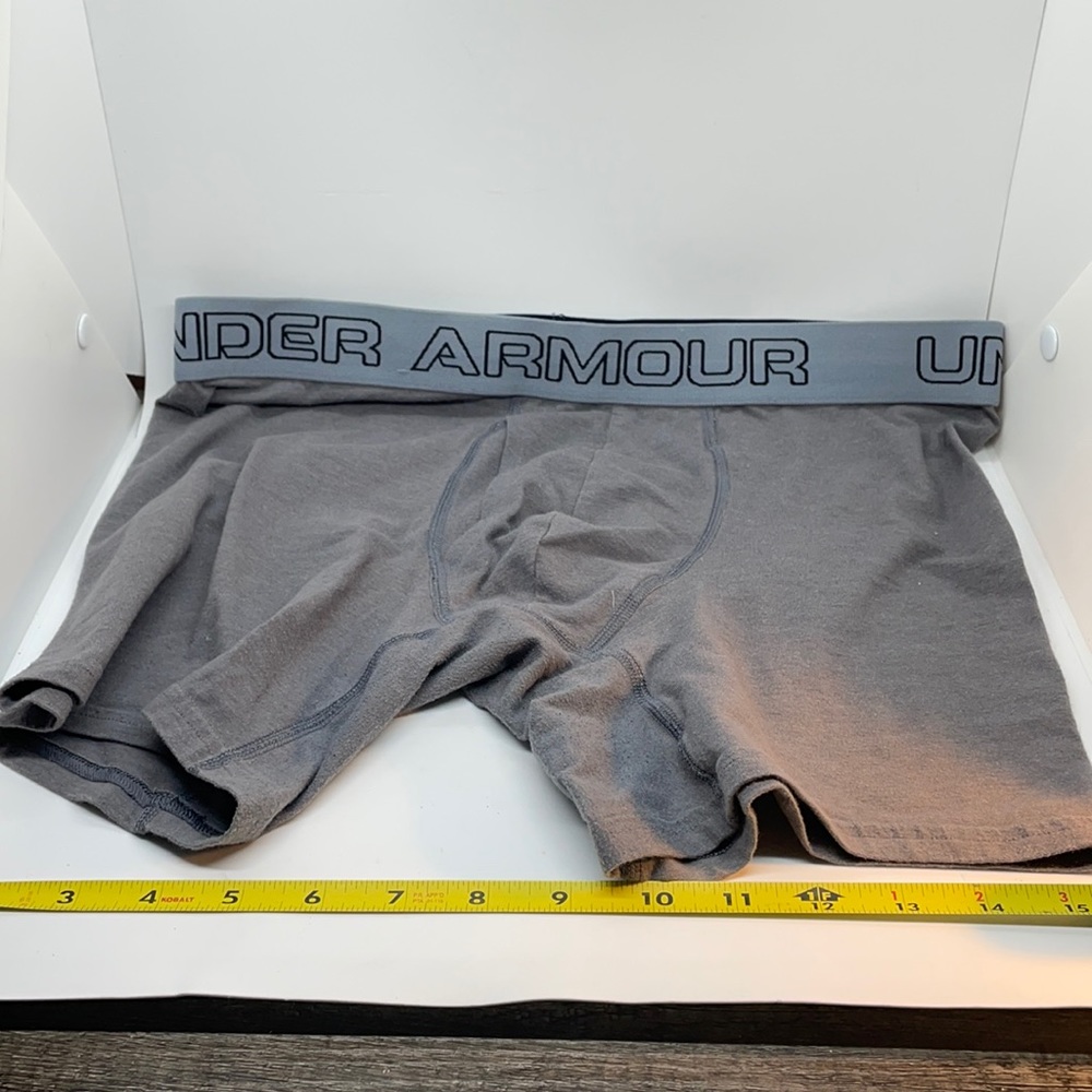 Men’s Large Gray Under Armour Underwear